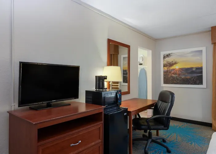 Days By Wyndham Hotel Casper